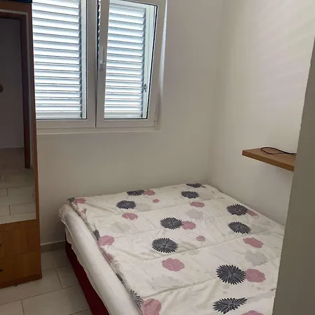 With Parking Space Preko, Ugljan - 23327 *