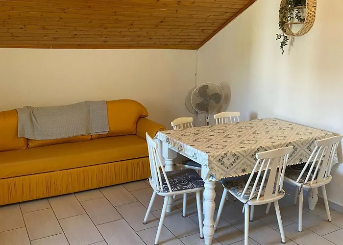 With Parking Space Preko, Ugljan - 23327 Apartman