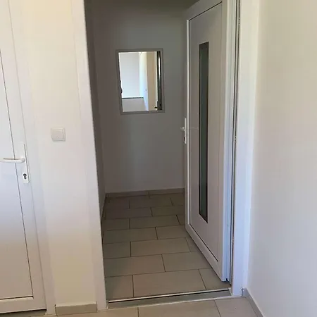 Apartment With Parking Space Preko, Ugljan - 23327 *