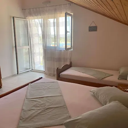 Apartment With Parking Space Preko, Ugljan - 23327 Preko