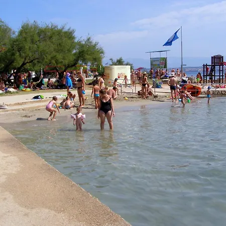 Apartment With Parking Space Preko, Ugljan - 23327 Preko